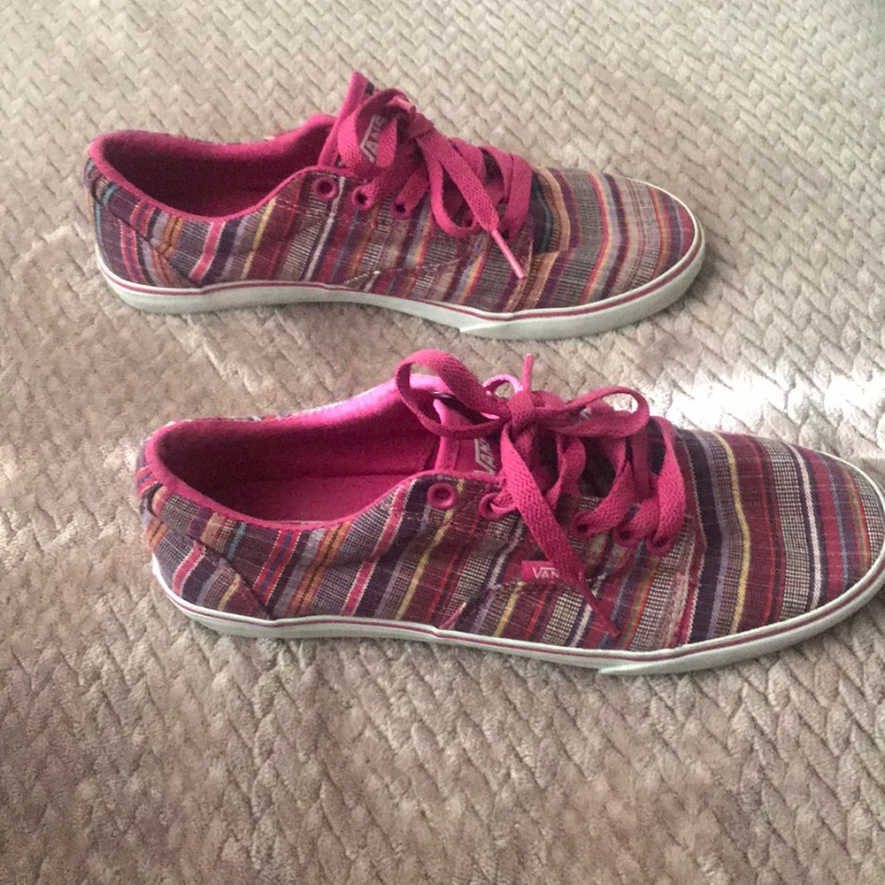 Vans - Picture 2 of 3
